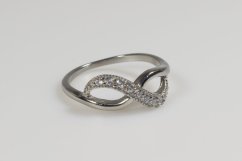 Nekonečná smyčka - Prsten